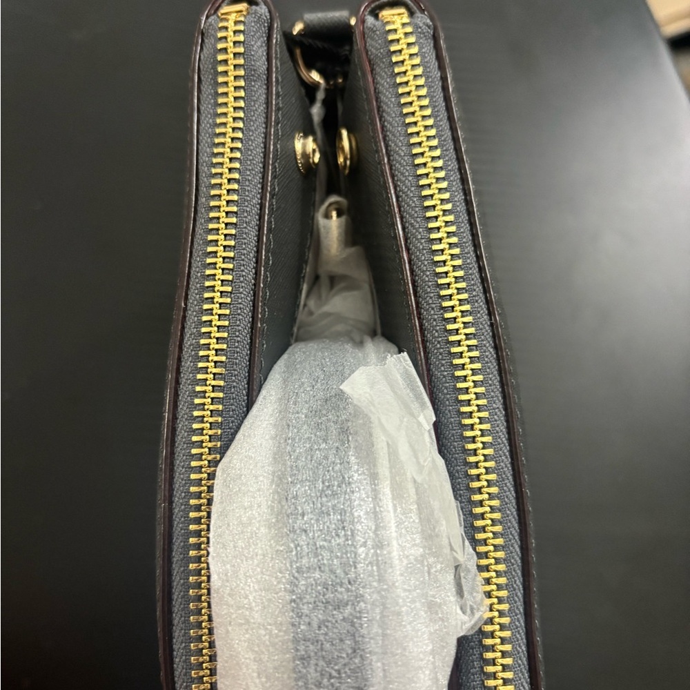 Lo & Sons The Pearl Crossbody Bag Dark Grey/Gold/Grey UNOPENED NWT - Picture 6 of 12